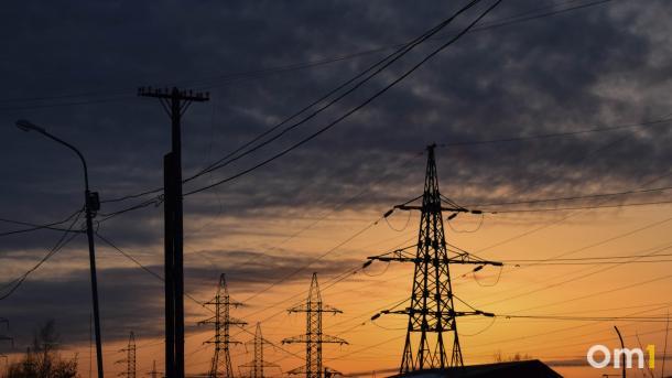 Опасное хобби по-новосибирски: дети и руферы начали массово штурмовать сотовые вышки