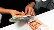 Омичи задолжали банкам в среднем по 436 тысяч рублей