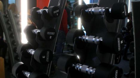 Купил кроссовки — начал бегать: жители Сибири рассказали, что мотивирует их к занятиям спортом