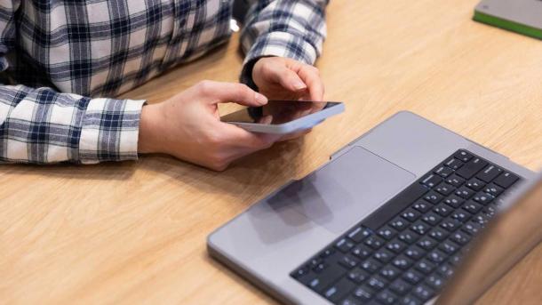 «Умный автоплатёж» рассчитает сумму пополнения для абонентов МегаФона