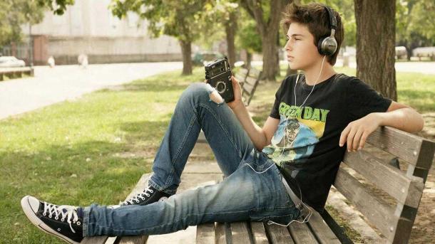 В Россию вернулся 2007-й: почему сервис «Зайцев.нет» занял 1-е место в App Store — ответ музыкального продюсера