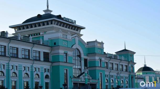 Двадцать лет, двадцать тысяч в сутки: пригородный вокзал Новосибирска празднует юбилей