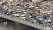 Омск утром встал в гигантские пробки: что произошло на дорогах