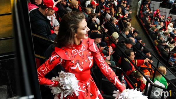 Комментатор КХЛ предсказал победу «Локомотива» в серии с «Авангардом»