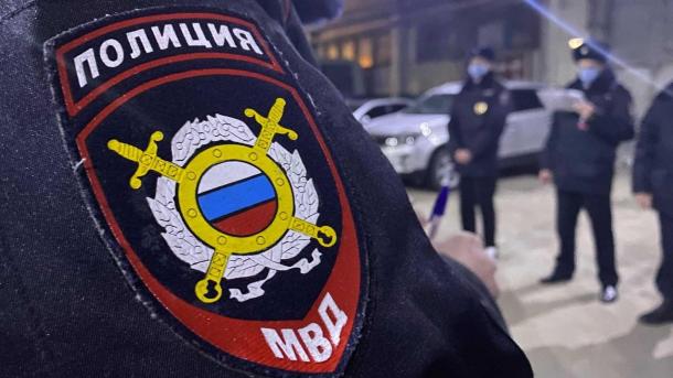 СОБР с бронёй и автоматами: задержание на открытии выставки у Экспоцентра в Новосибирске