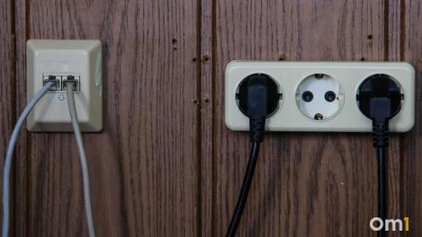 В Новосибирске утром 24 апреля без света остались жители двух районов — когда восстановят электричество?