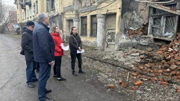 Кирпичи полетели, стена рухнула: что осталось от дома в Новокузнецке