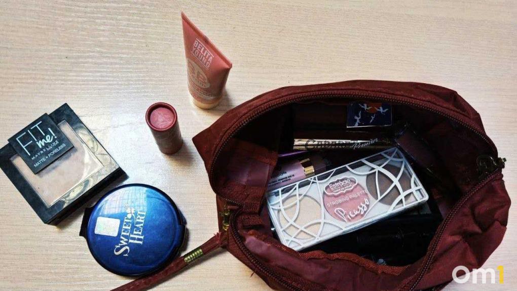 88% омичек чувствуют давление из-за ожиданий о внешности