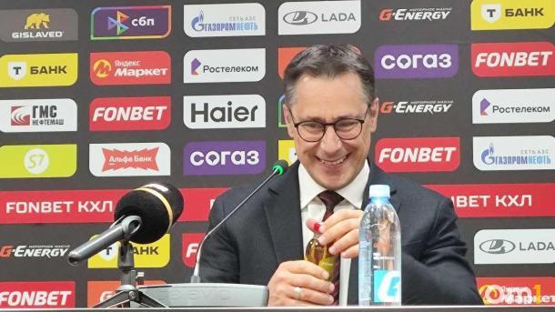 Ги Буше назвал «странным» матч, в котором «Авангард» крупно победил «Локомотив»