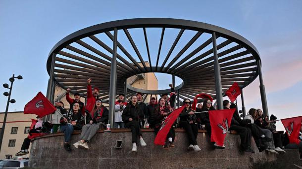 Показ матча «Авангарда» на больших экранах в Омске не станут отменять из-за погоды