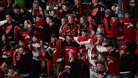 Хоккеиста «Авангарда» удалили до конца матча в игре с «Локомотивом»