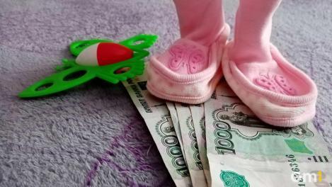 Омские семьи в апреле получат двойные выплаты на детей