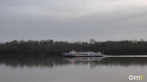 В Омске запустили прогулки по Иртышу на теплоходе «Москва»