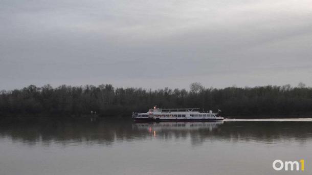 В Омске запустили прогулки по Иртышу на теплоходе «Москва»