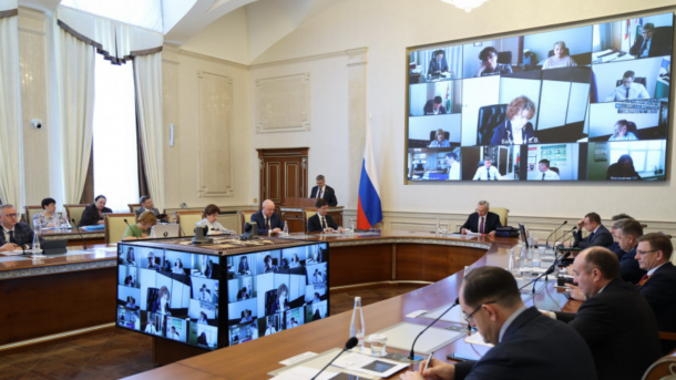 Новосибирская область переселит 766 человек из аварийного жилья за два года