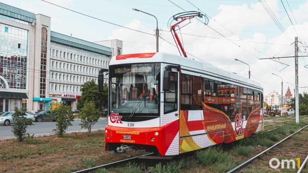 В Омске 8 и 9 мая запустят трамвай и теплоход Победы