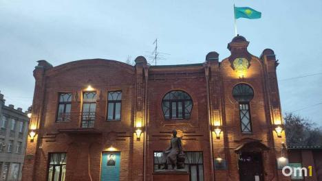 Омич годами не мог попасть в Казахстан из-за злого двойника