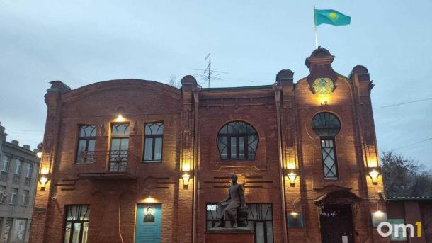 Омич годами не мог попасть в Казахстан из-за злого двойника