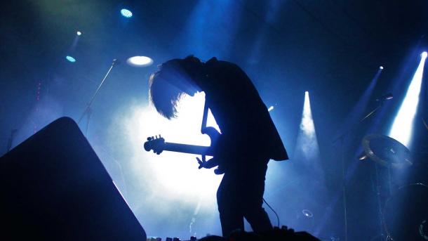 В Новосибирске продают диск с автографом солиста группы А’Студио за 100 тысяч рублей