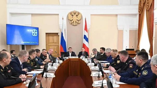 Кинологи и казаки: как обеспечат безопасность на майских праздниках в Омске