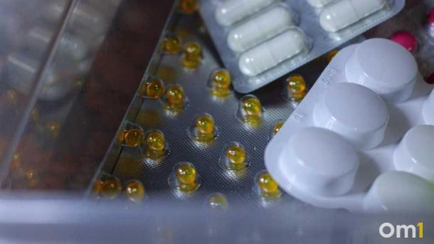 Врач: 62% пенсионеров пьют по 5 таблеток в день, каждый четвёртый лечится сам