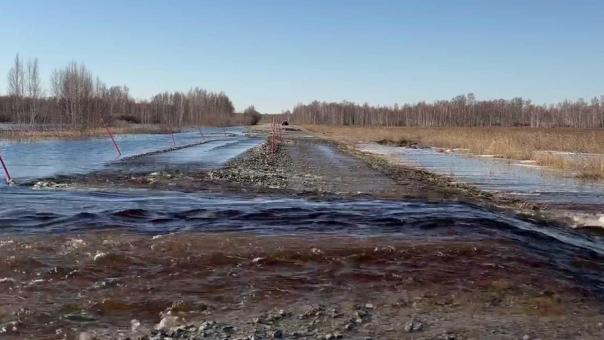 Паводок отрезал сразу несколько дорог в четырёх районах Новосибирской области