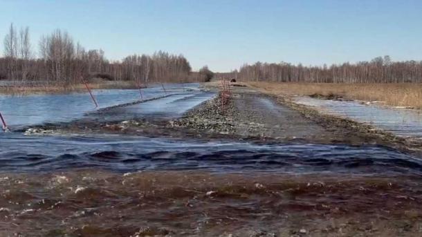 Паводок в Новосибирской области: движение перекрыто на шести участках дорог