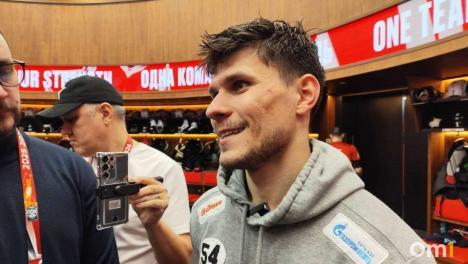 Болельщики «Локомотива» начали хвалить вратаря «Авангарда», чтобы его «сглазить»