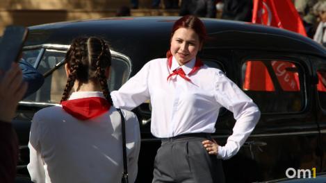 Пионеры на мотоциклах: в омском парке пройдёт большой фестиваль в стиле СССР «РетроМай» (0+)