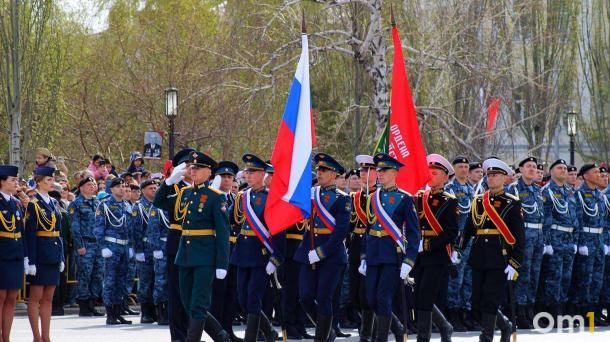 Праздник за рулём не встретишь: новосибирцев предупредили о транспортном коллапсе 9 мая