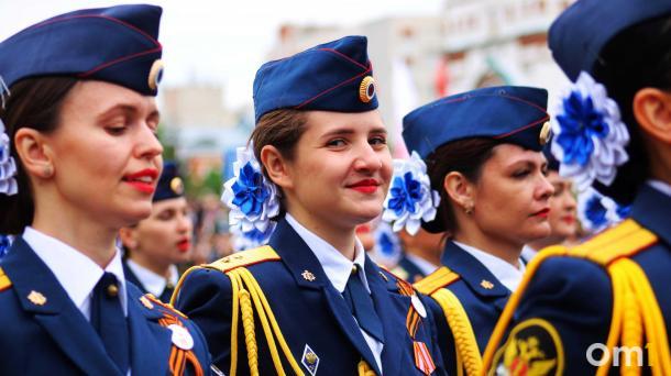 Теплоход, спорт и парад: подробная афиша мероприятий на майские праздники в Омске