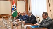 Губернатор Андрей Травников провёл рабочую встречу с депутатами Государственной Думы от Новосибирской области