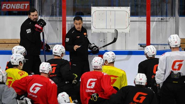 Не попадает в заявку: один из нападающих может покинуть омский «Авангард»