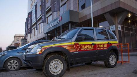 В Новосибирске скандальный BlaBlaBar закрылся под присмотром шести экипажей охраны
