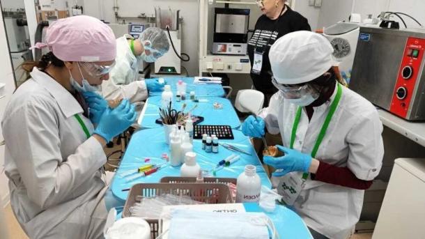 Золотые руки из Новосибирска: студентка медколледжа стала лучшим стоматологом-ортопедом страны