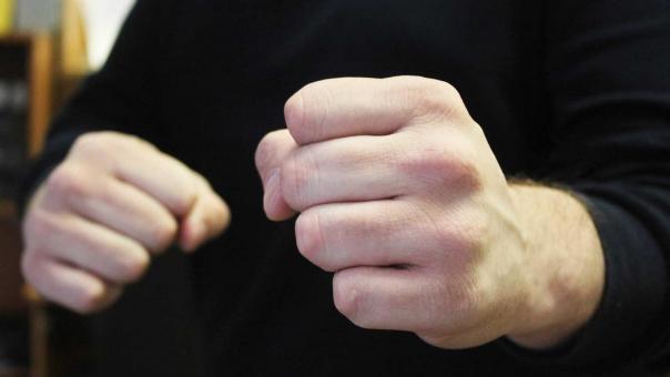 Житель Новосибирска забил сожительницу до смерти — 46-летняя женщина скончалась после госпитализации