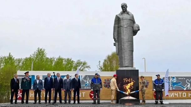 В Омской области зажгли Вечный огонь на сетевом газе