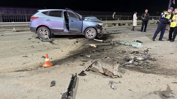 Смертельная авария произошла на Октябрьском мосту в Новосибирске