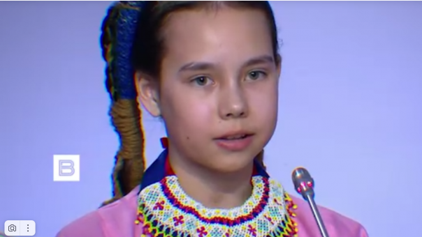 12-летняя девочка сыграла Путину на «поющем дереве»