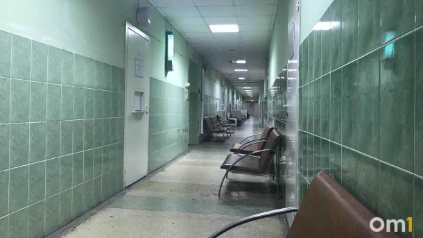 Омичам назвали расписание поликлиник на майские праздники