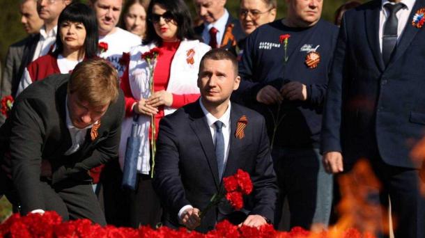 В парке Победы состоялось возложение цветов к мемориалам воинской славы