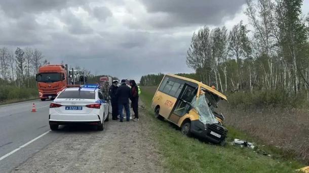 Дети ехали с соревнований. Прокуратура сообщила подробности ДТП со школьным автобусом