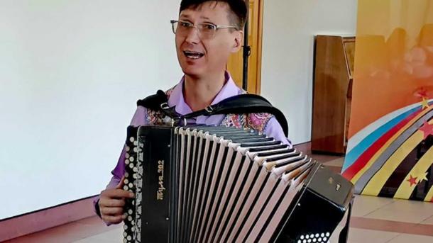 В Новосибирске умер 43-летний худрук ансамбля «Завалинка»
