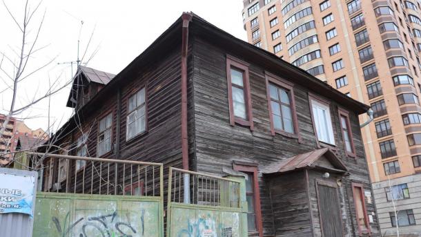 В Новосибирске снесли 109-летний дом, построенный ещё в Ново-Николаевске