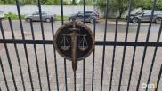 В Омской области арестовали омичку, которая пыталась продать почти килограмм наркотика