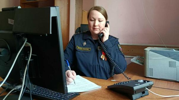 Судебный пристав восстановил на работе уволенную программистку в Новосибирской области