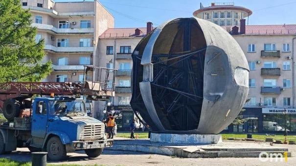 Омский бизнесмен Скуратов выразил готовность забрать шар Бухгольца на хранение