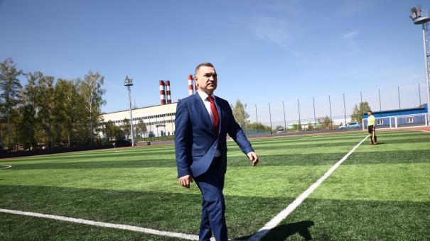 Мэр Максим Кудрявцев открыл новый футбольный стадион в Новосибирске