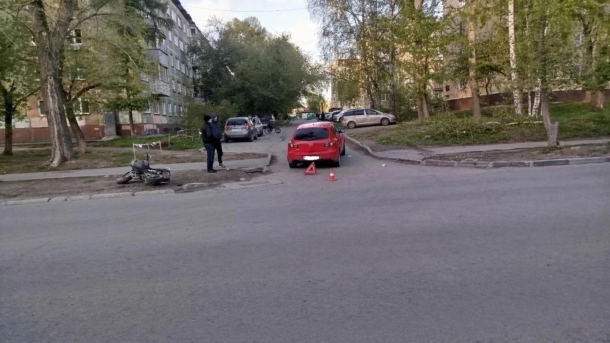 Не пропустил мопед: подросток пострадал в ДТП с легковушкой в Новосибирске