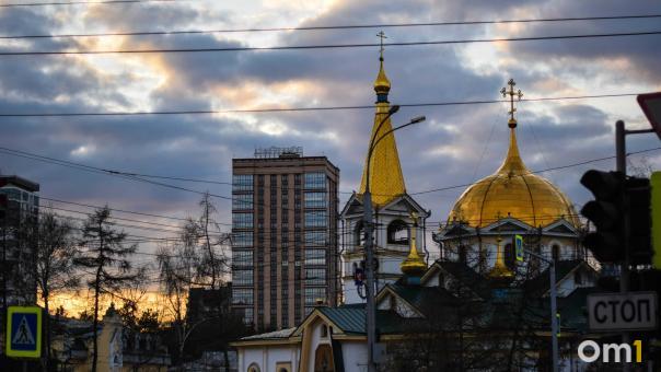 Ругань в храме: в Вознесенском соборе Новосибирска служитель выгнал пожилую женщину на холод